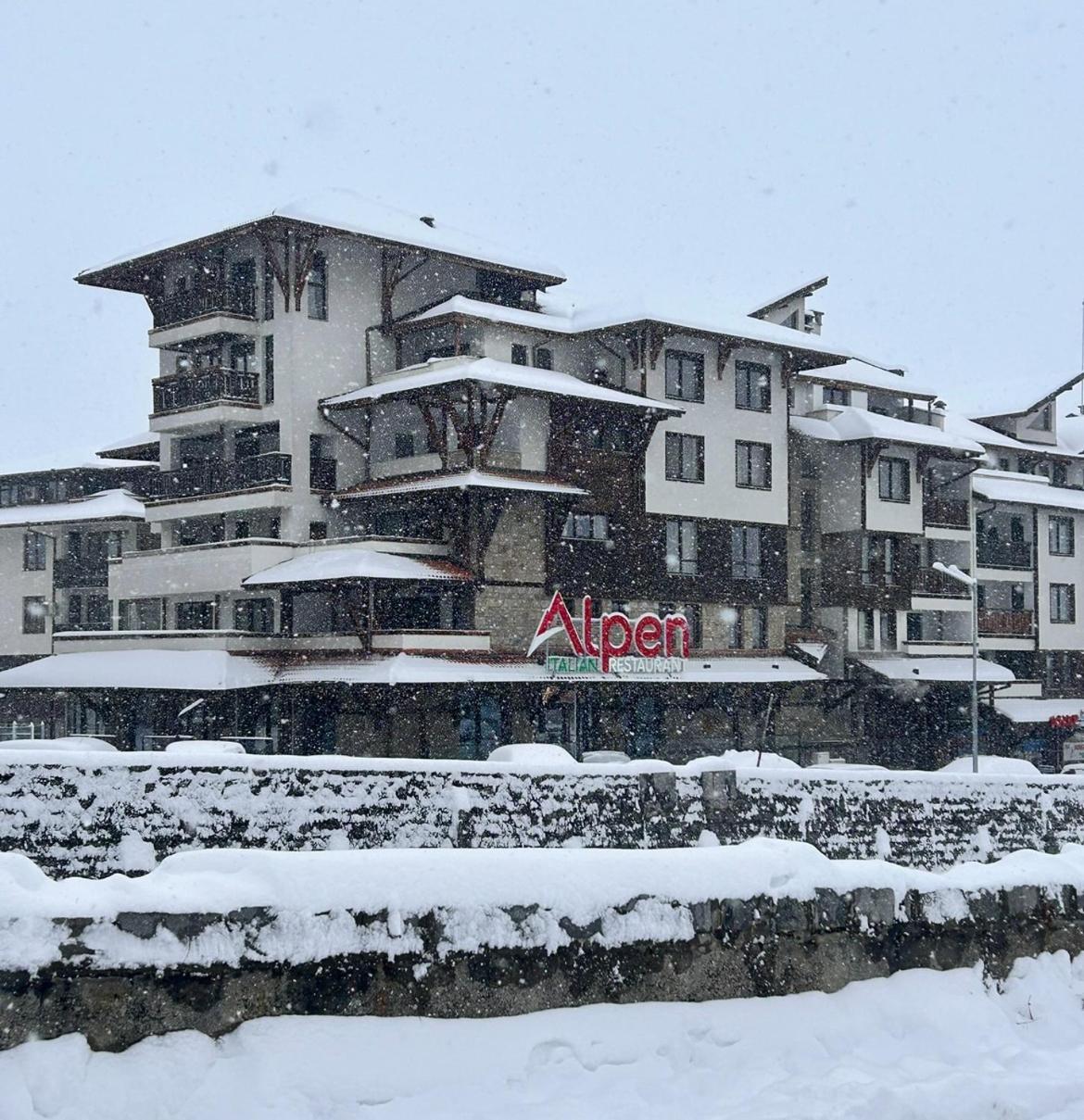 Апартаменты Finest Luxury Penthouse Bansko Royal Towers Экстерьер фото
